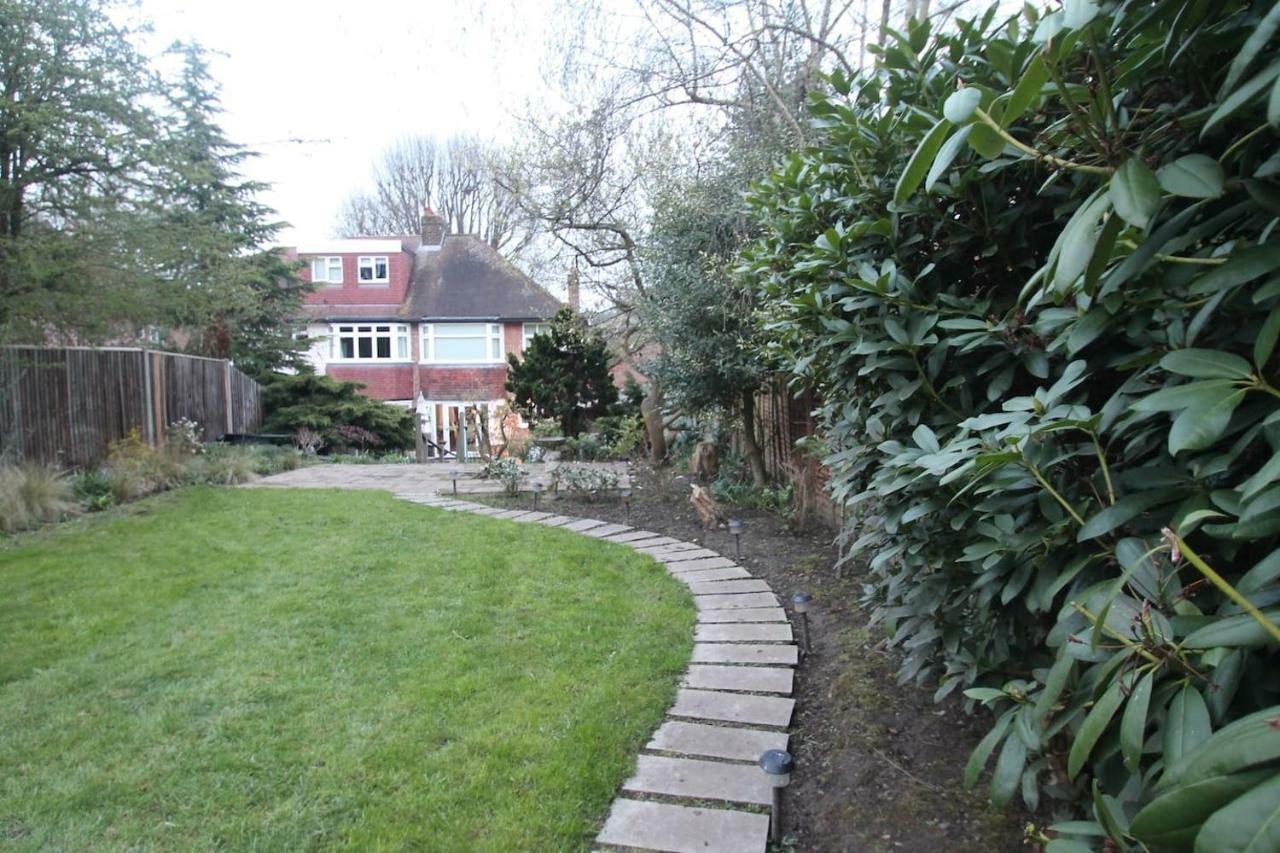 Oak Tree Villa Londra Exterior foto